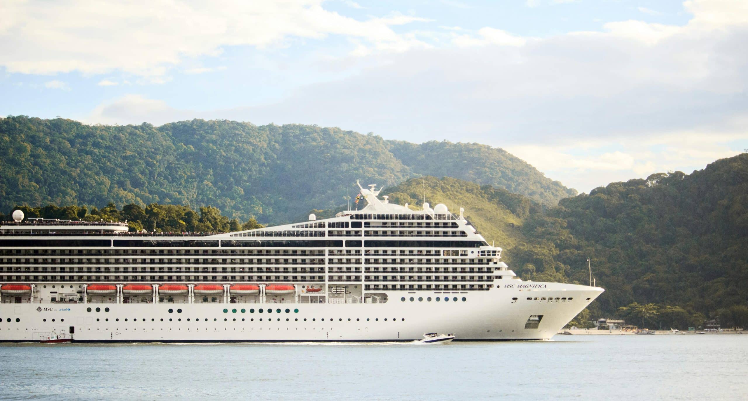 Insider’s Guide: Best Off-Season Cruise Deals in 2025
