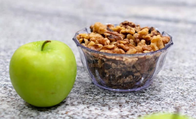 Delicious Low-Sugar Snacks That Win Over The 40+ Crowd