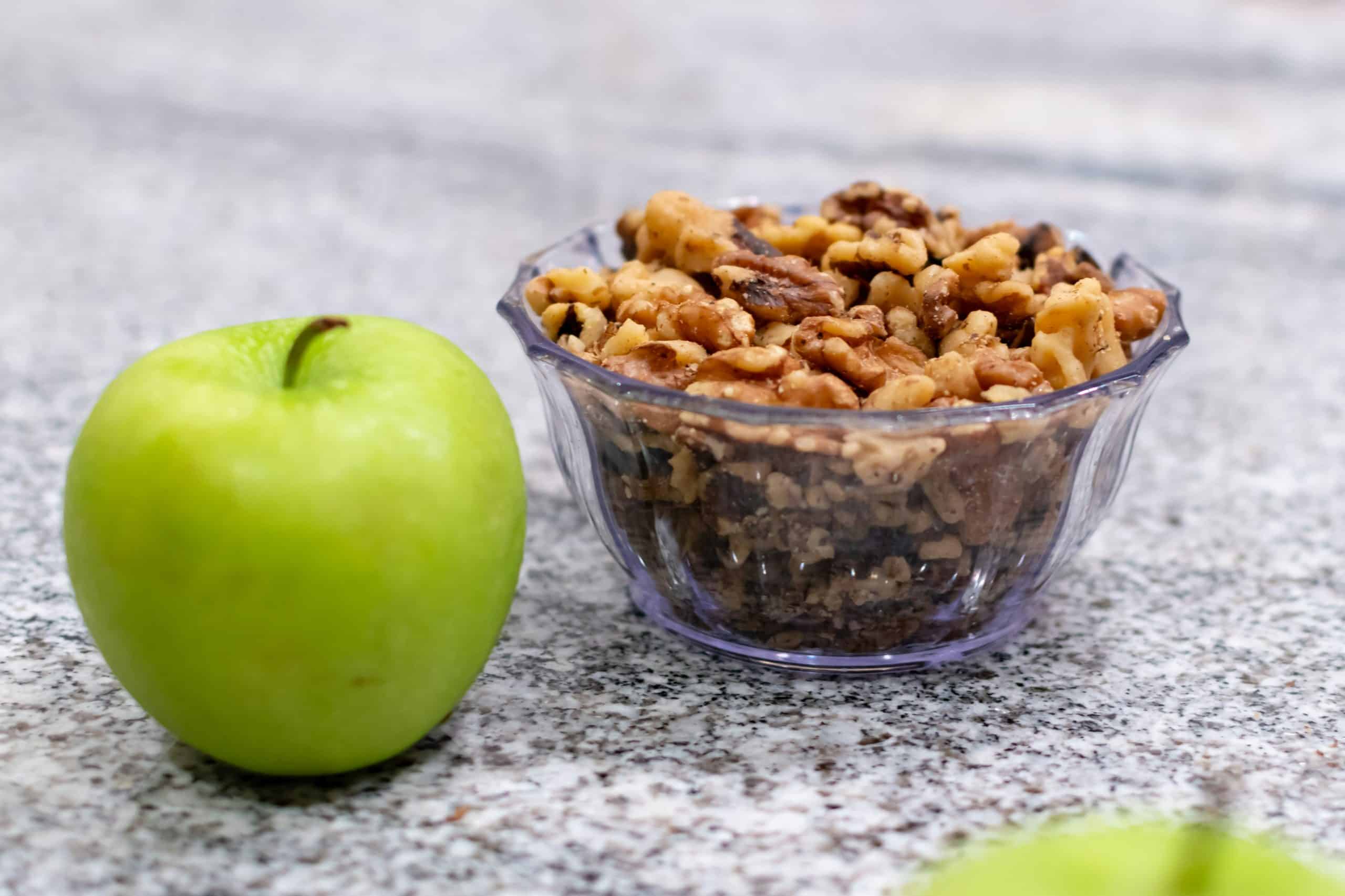 Delicious Low-Sugar Snacks That Win Over The 40+ Crowd