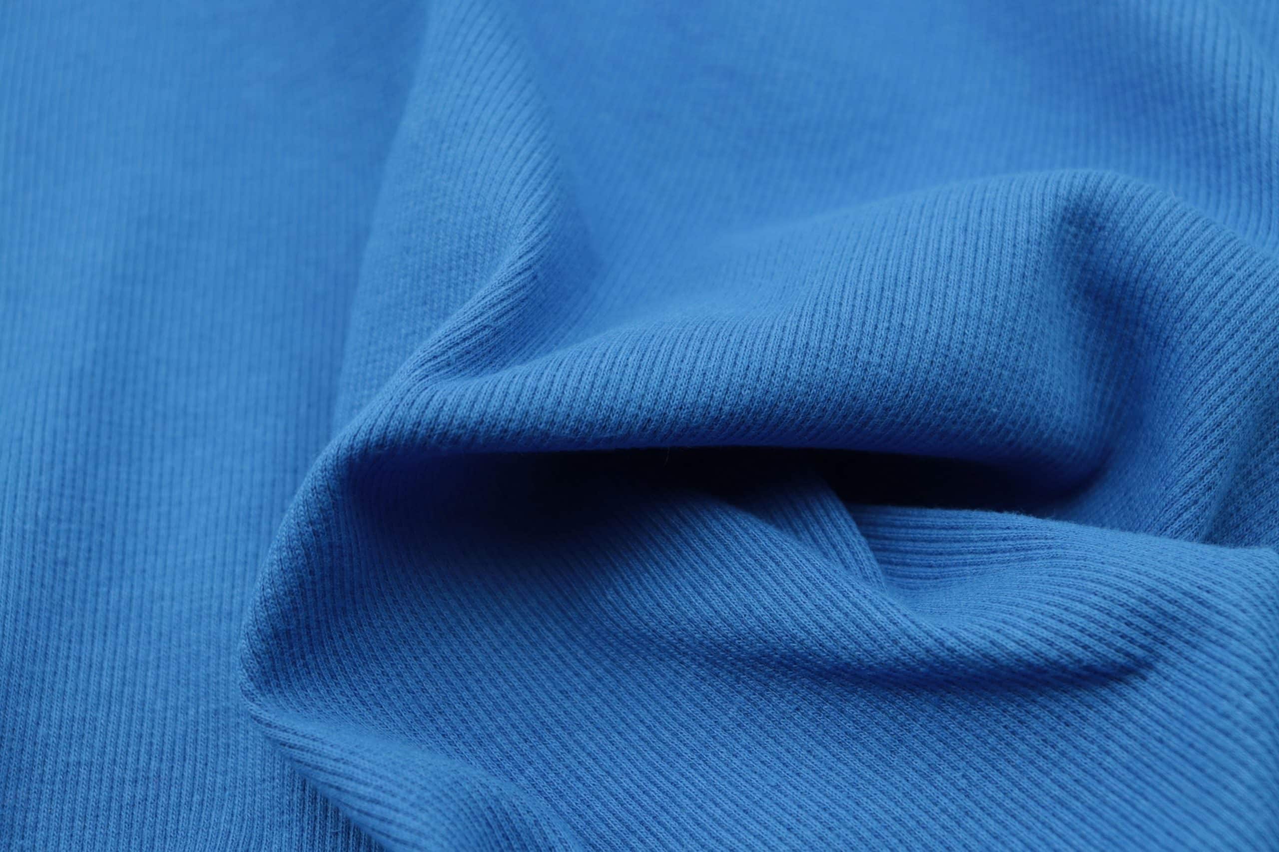 Tech-Enabled Activewear: Revolutionary Smart Fabrics That Transform Your Workout